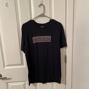 Adidas T-Shirt